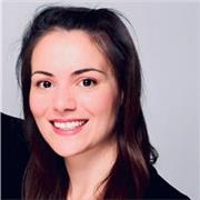 angehende und sehr ambitionierte Grundschullehrerin mit fächerübergreifender Kompetenz.